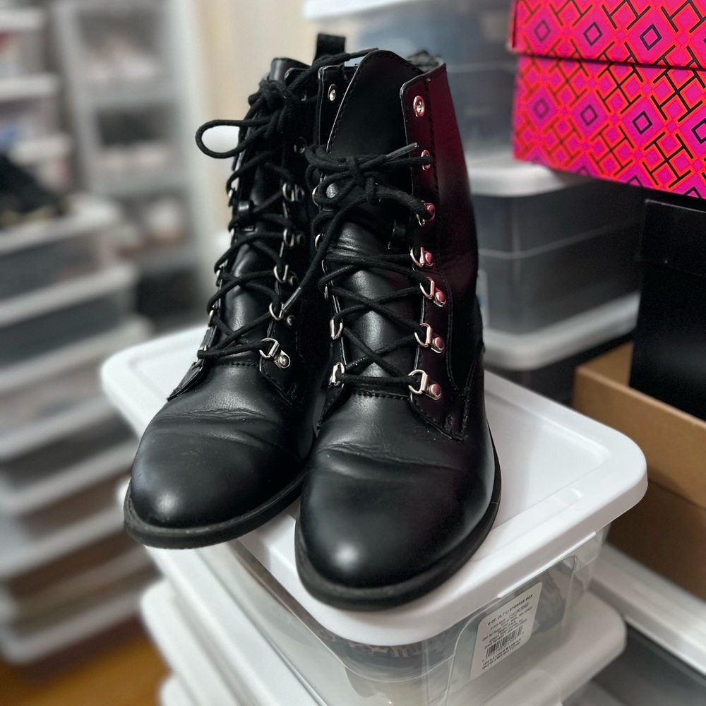 Black Boots
